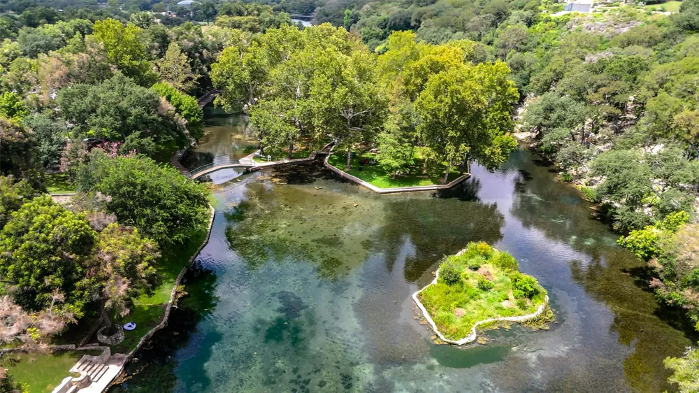 436 Lakeview Boulevard New Braunfels, TX 78130