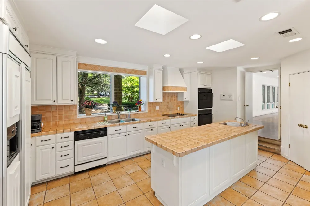 436 Lakeview Boulevard New Braunfels, TX 78130