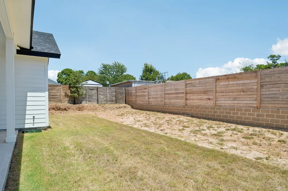 127 Kukui Court Bastrop, TX 78602