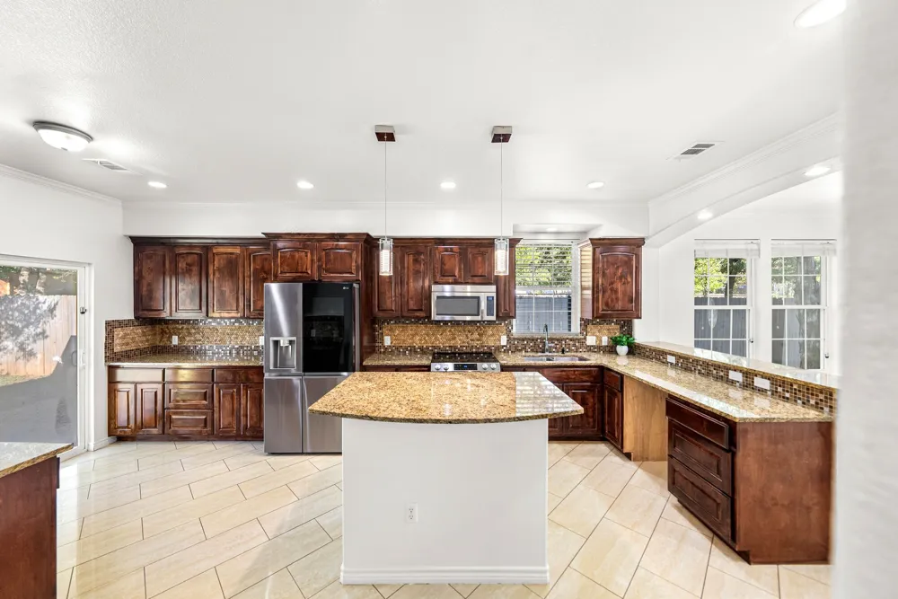 263 Indian Oak Drive Bastrop, TX 78602