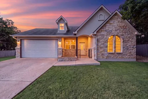 263 Indian Oak Drive