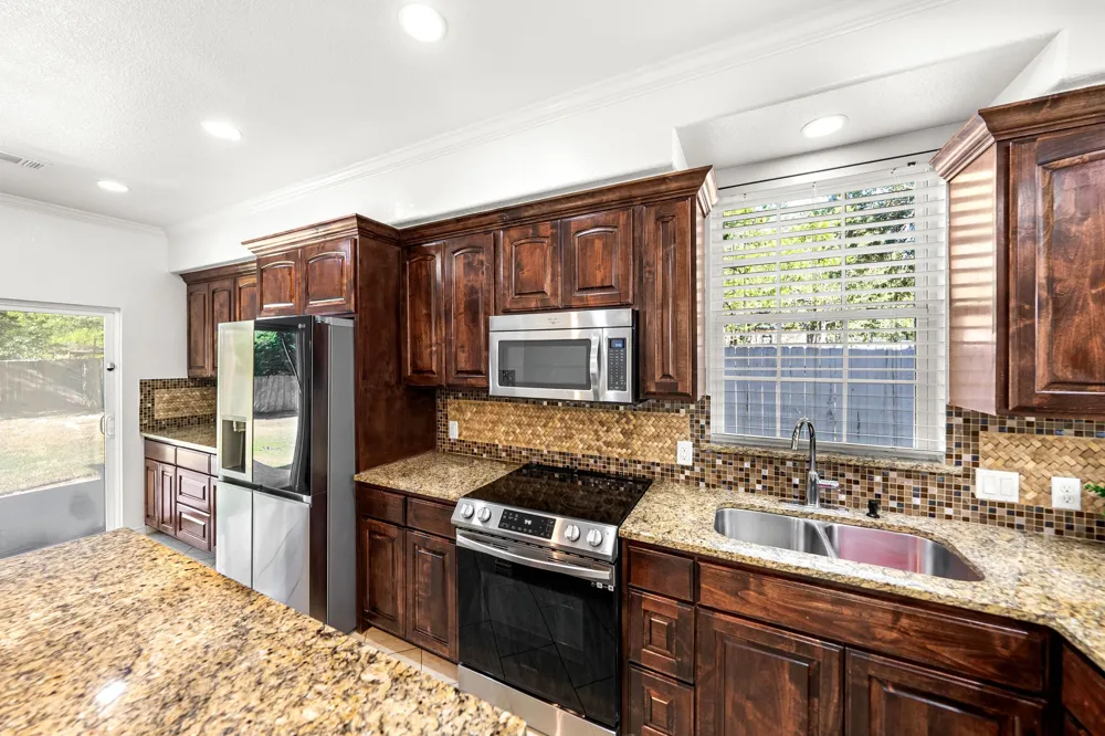 263 Indian Oak Drive Bastrop, TX 78602
