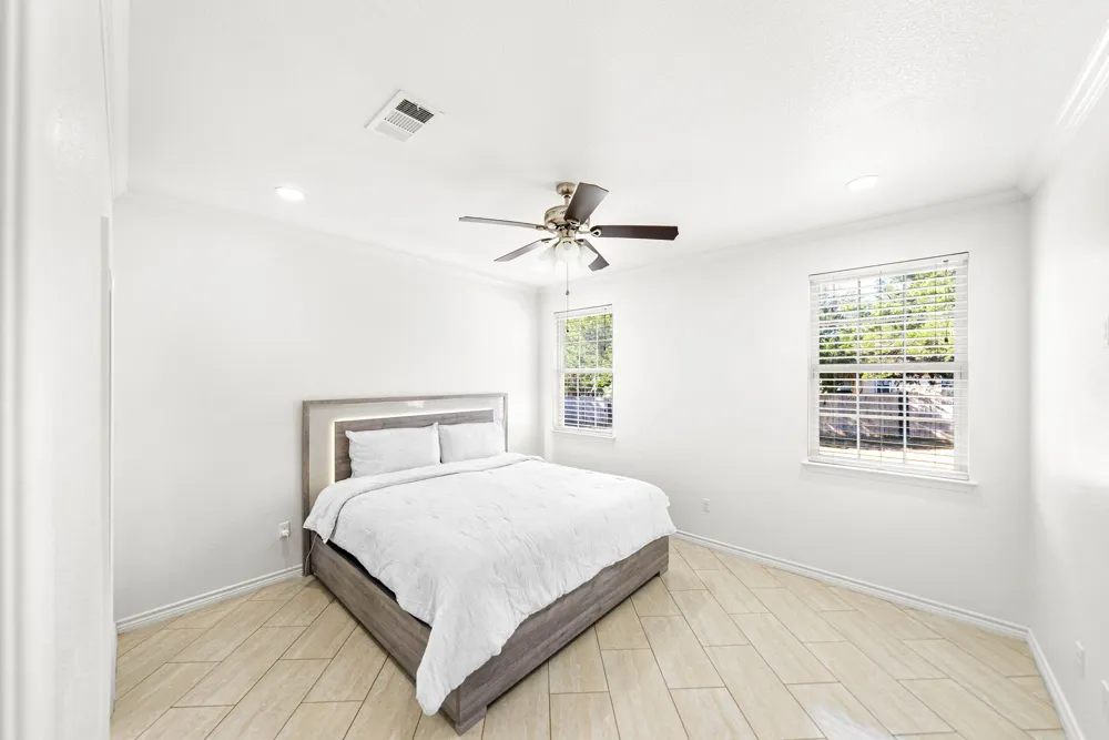263 Indian Oak Drive Bastrop, TX 78602