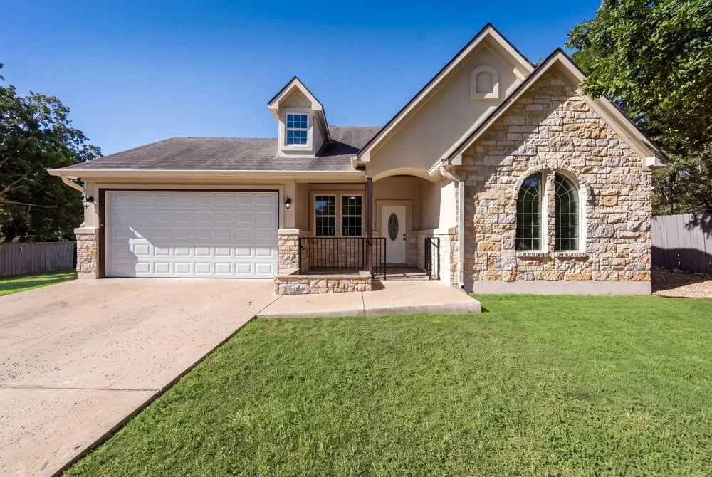 263 Indian Oak Drive Bastrop, TX 78602