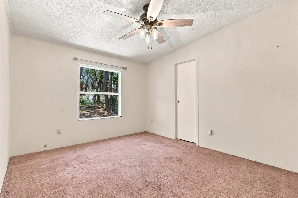 833 Nelson Drive Canyon Lake, TX 78133
