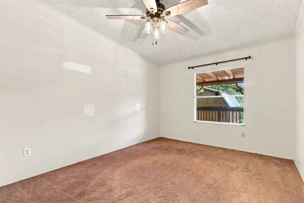 833 Nelson Drive Canyon Lake, TX 78133