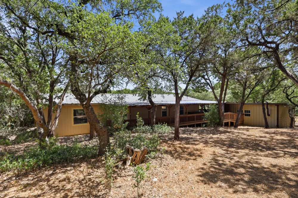 833 Nelson Drive Canyon Lake, TX 78133