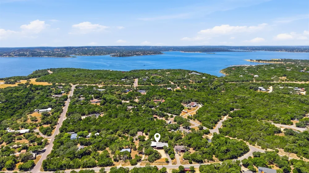 833 Nelson Drive Canyon Lake, TX 78133