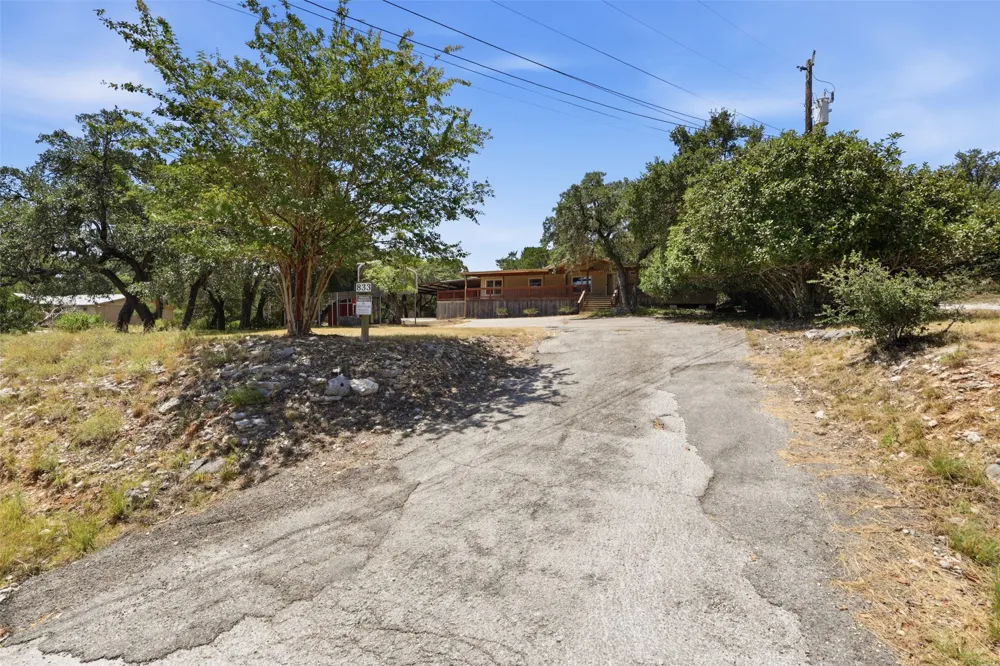 833 Nelson Drive Canyon Lake, TX 78133