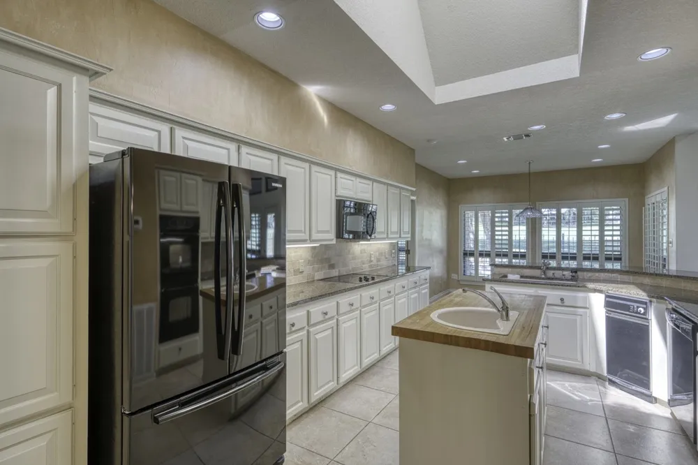 103 Southern Spur Horseshoe Bay, TX 78657