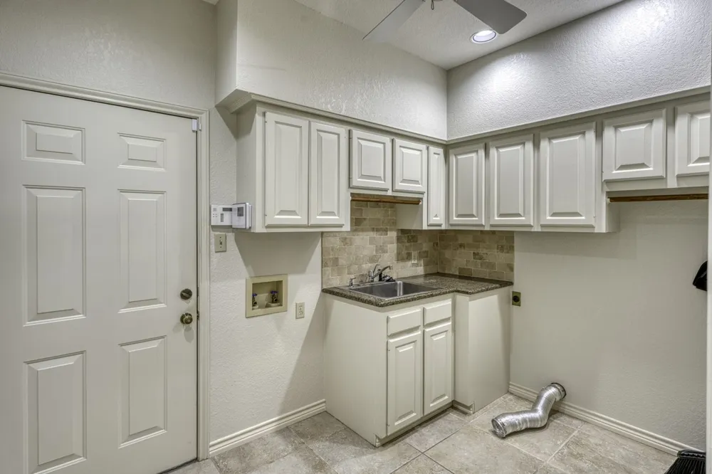 103 Southern Spur Horseshoe Bay, TX 78657