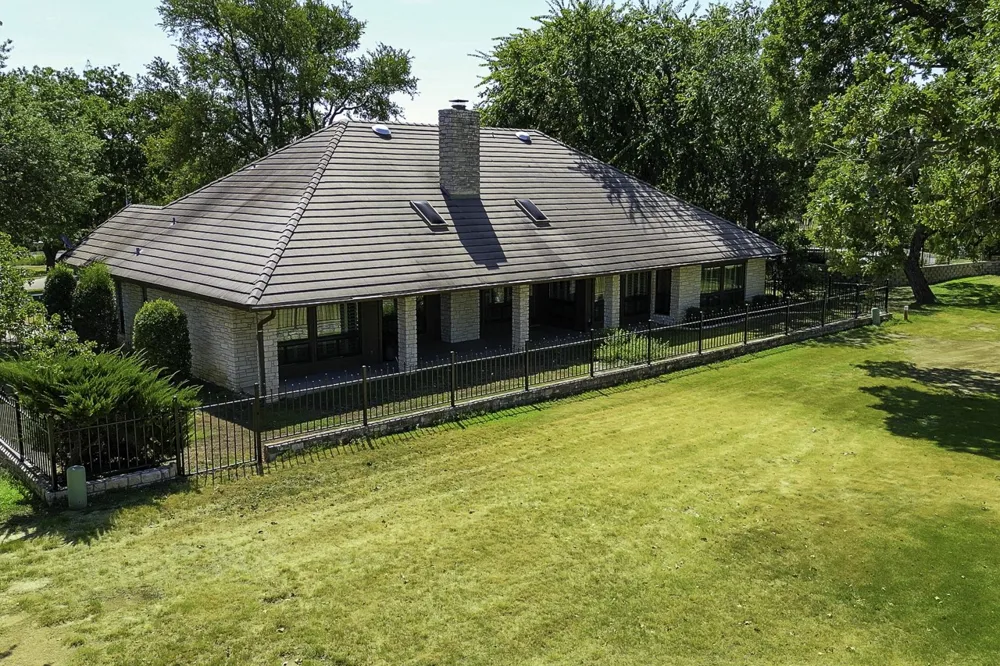 103 Southern Spur Horseshoe Bay, TX 78657