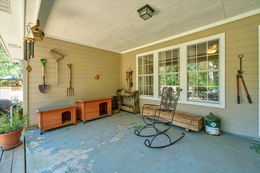 202 Treetop Way Buda, TX 78610