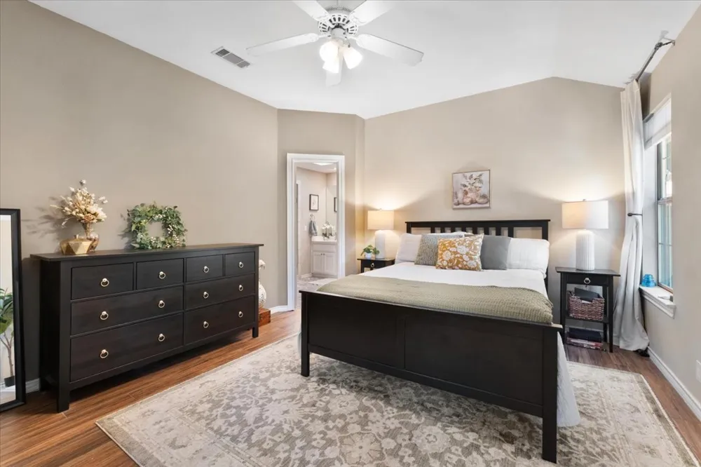 202 Treetop Way Buda, TX 78610