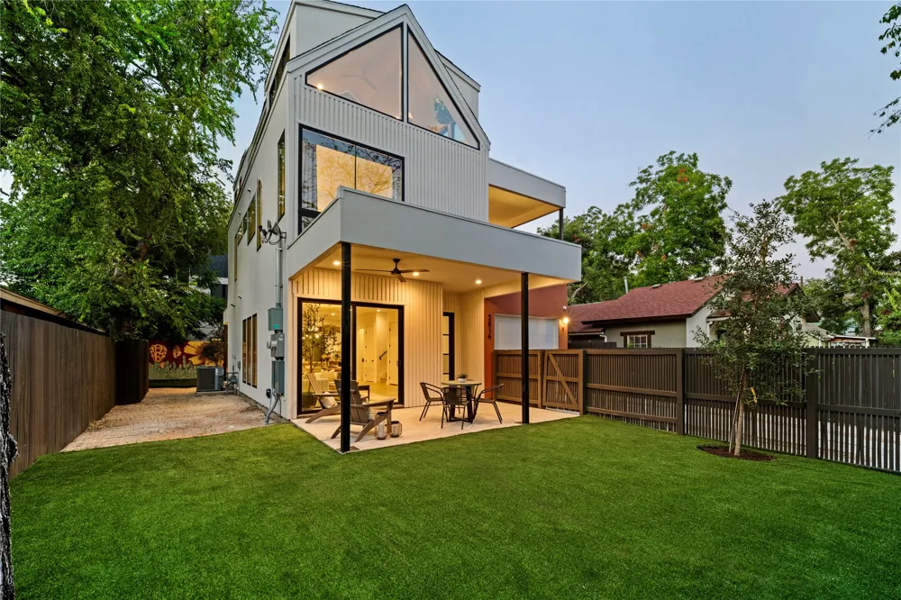 2816 Garwood Street #1 Austin, TX 78702