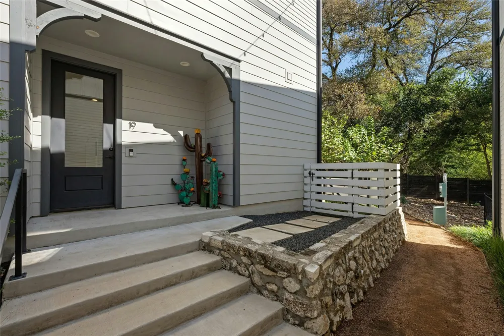 3809 Valley View Road #19 Austin, TX 78704