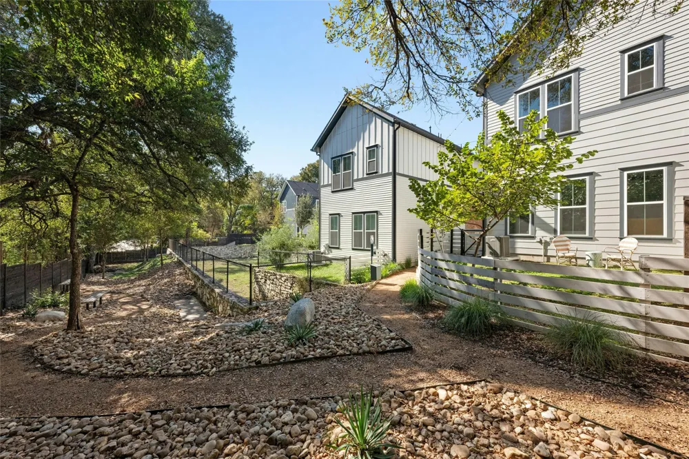 3809 Valley View Road #19 Austin, TX 78704