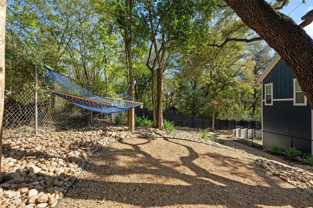 3809 Valley View Road #19 Austin, TX 78704