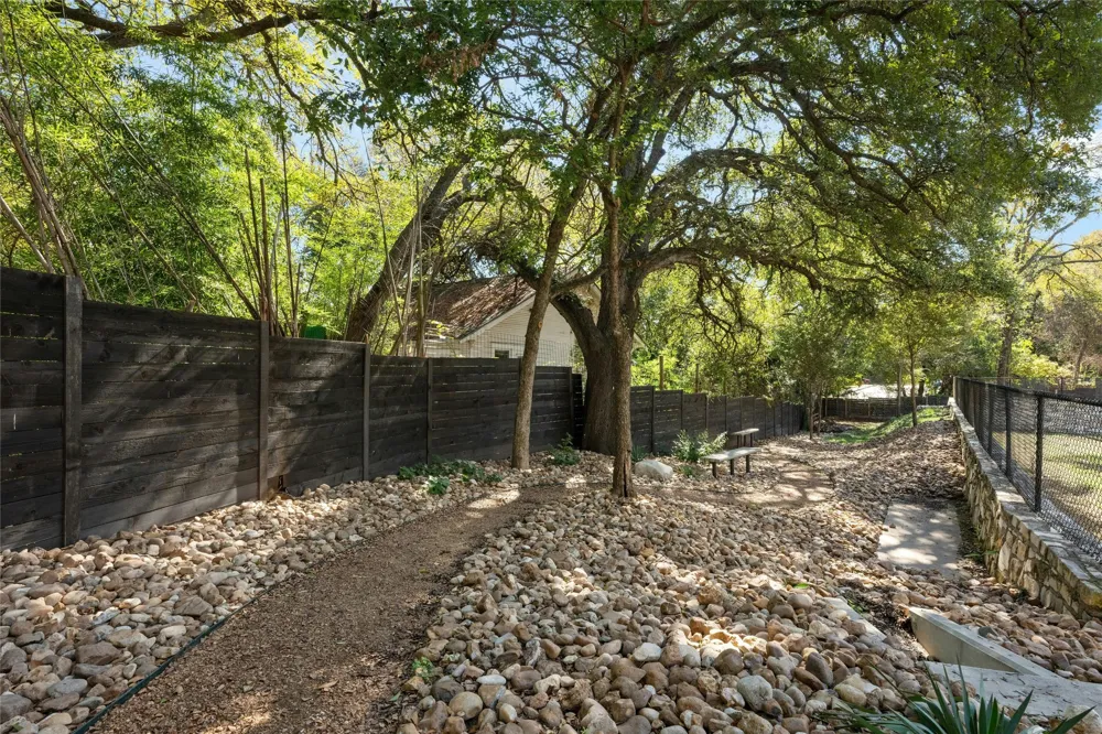 3809 Valley View Road #19 Austin, TX 78704