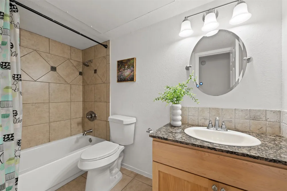 3627 Menchaca Road #105 Austin, TX 78704