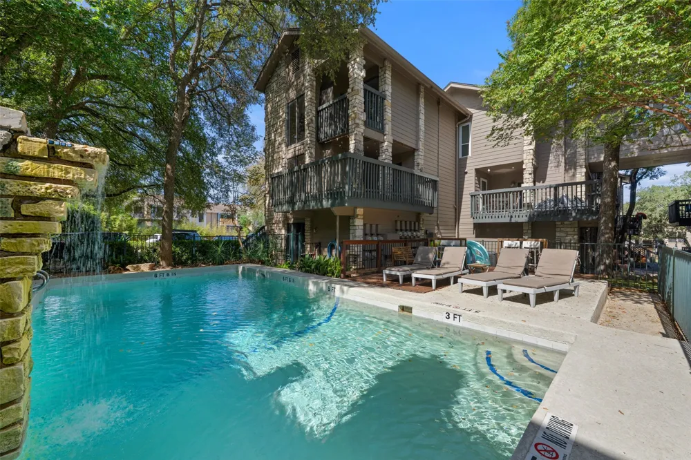 3627 Menchaca Road #105 Austin, TX 78704