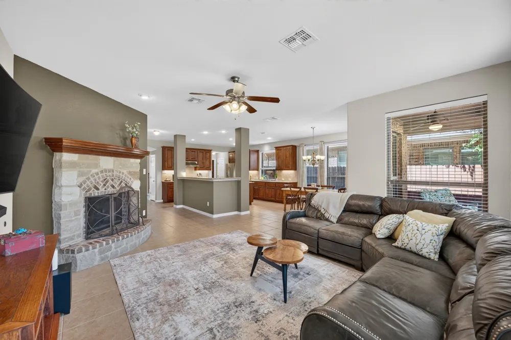 3813 Campfire Drive Cedar Park, TX 78613