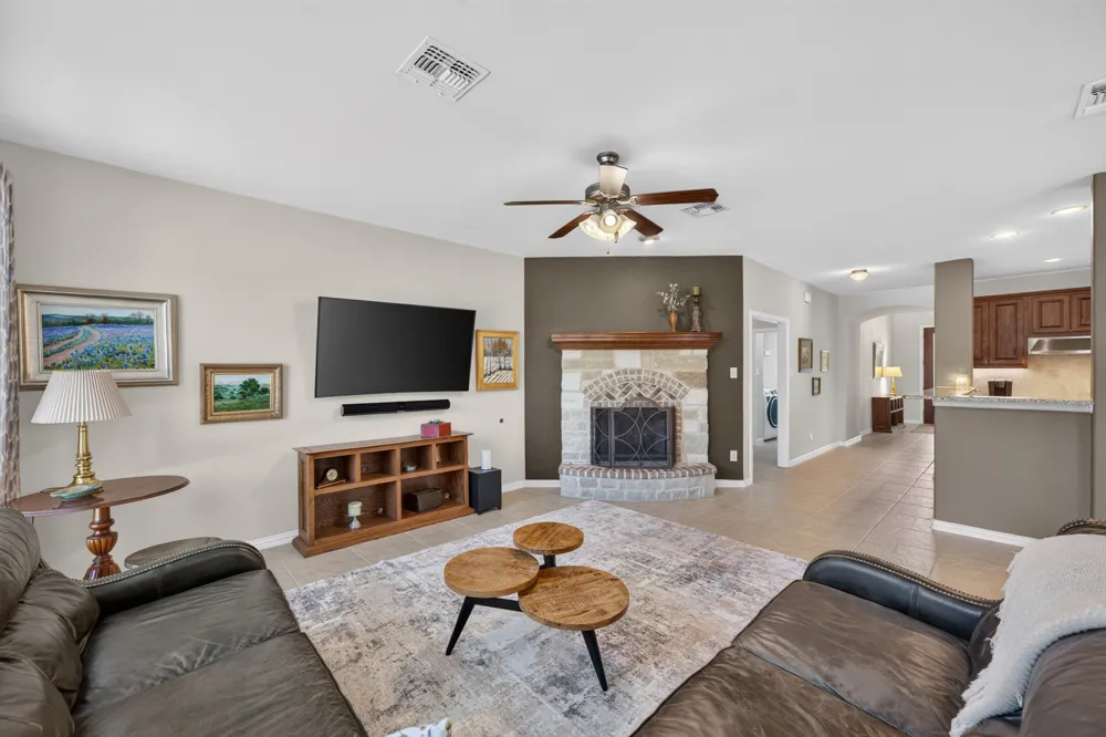 3813 Campfire Drive Cedar Park, TX 78613