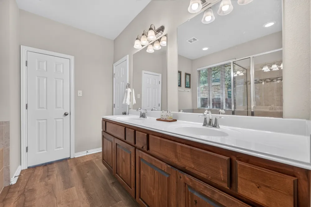 3813 Campfire Drive Cedar Park, TX 78613