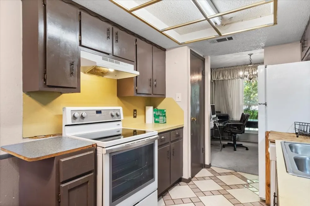 7108 Meadowood Drive Austin, TX 78723