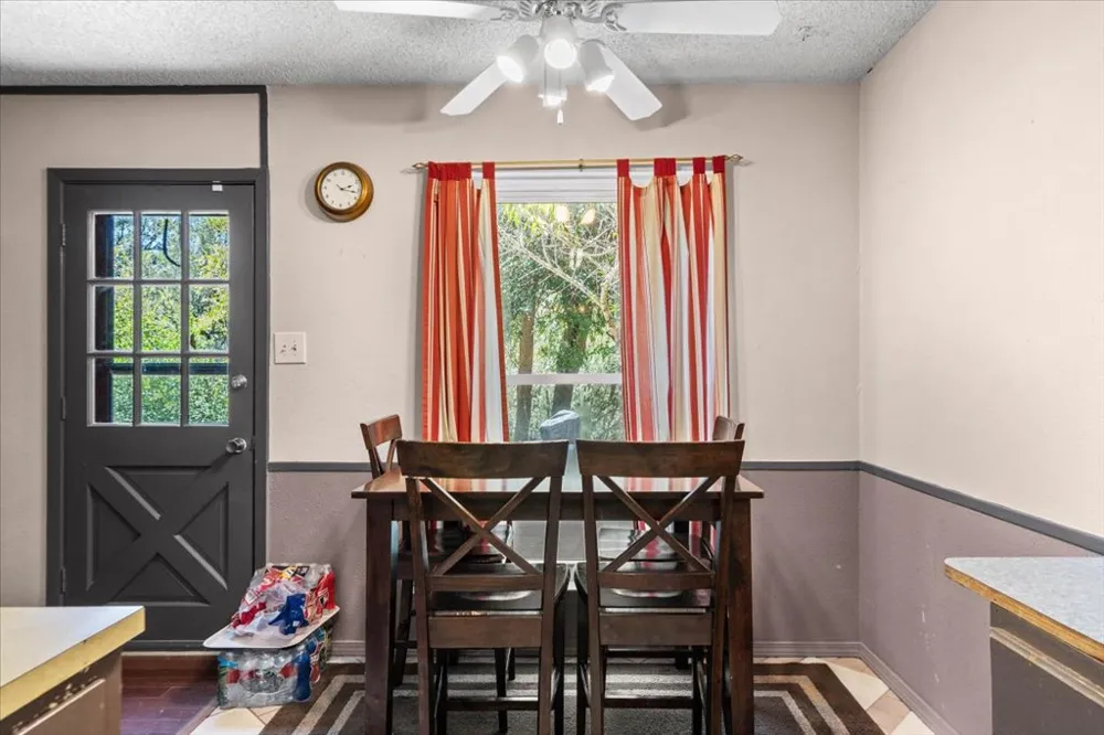 7108 Meadowood Drive Austin, TX 78723