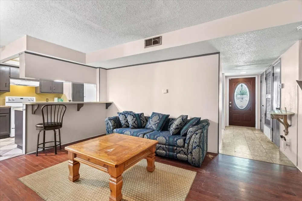 7108 Meadowood Drive Austin, TX 78723