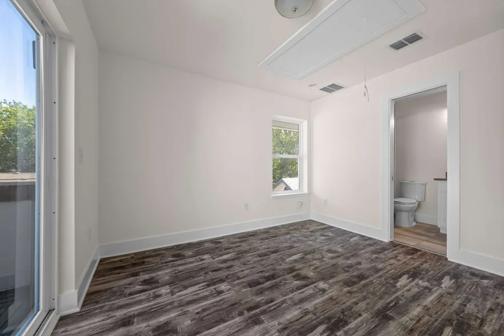 917 Vargas Road #B Austin, TX 78741