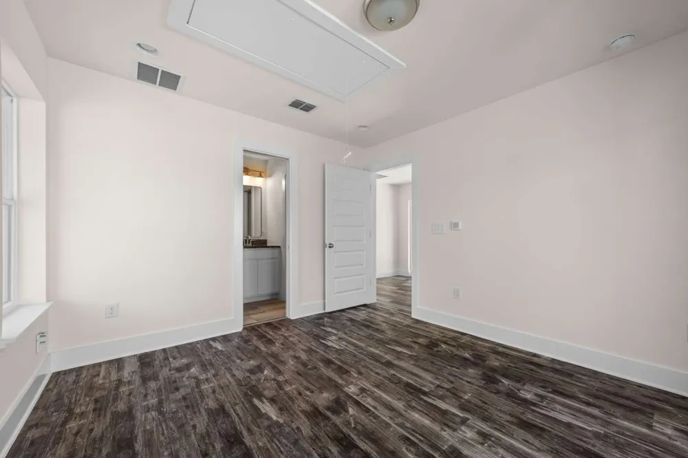917 Vargas Road #B Austin, TX 78741