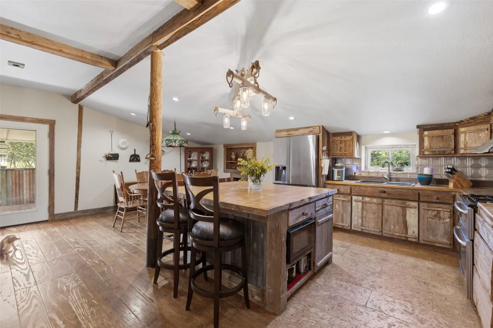 3764 Ranch Road 1623 Blanco, TX 78606