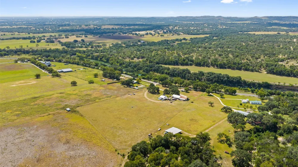 3764 Ranch Road 1623 Blanco, TX 78606