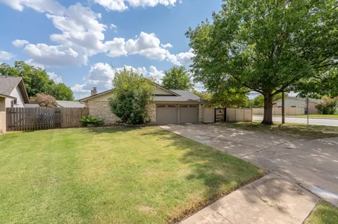1201 Wayne Drive