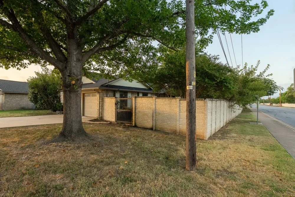 1201 Wayne Drive Round Rock, TX 78664