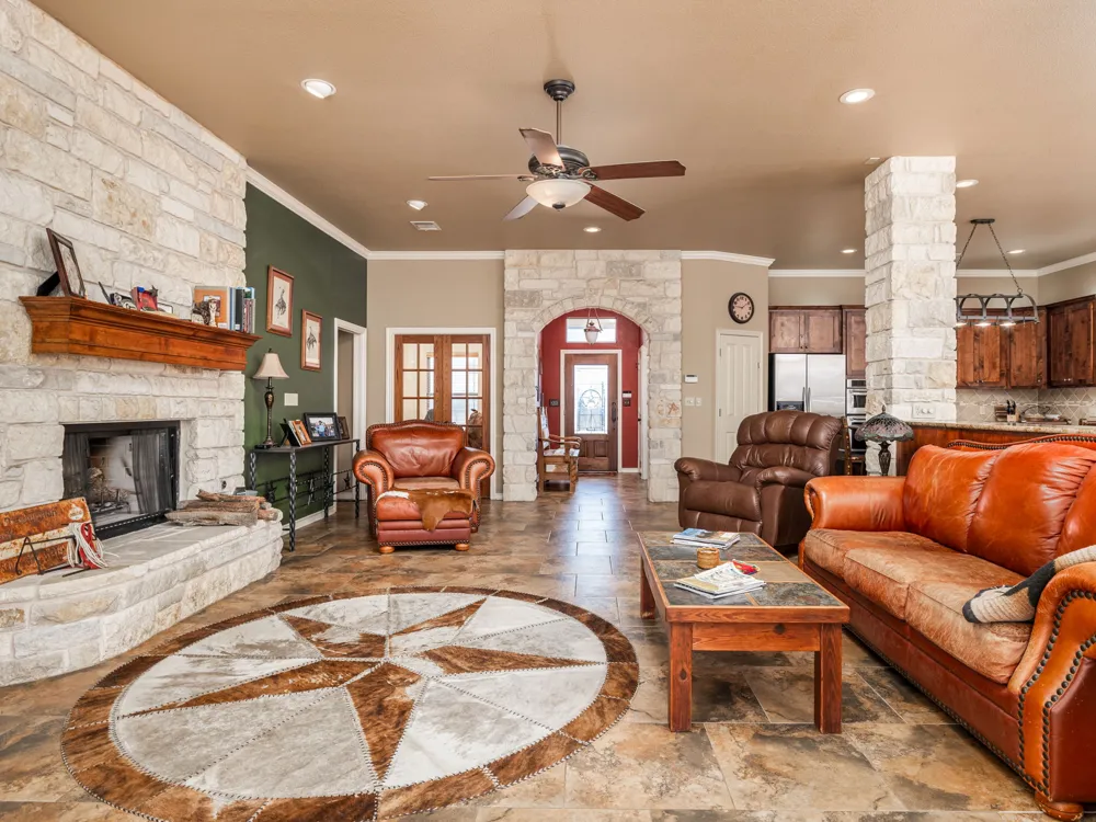 1801 County Road 470 Coupland, TX 78615
