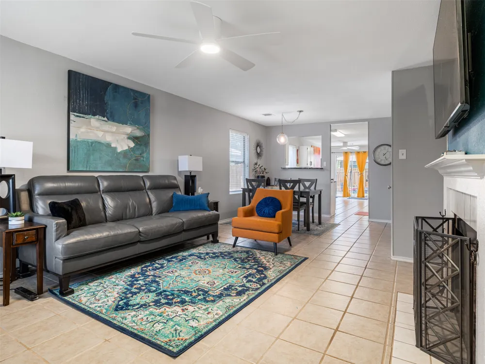 1104 Laurelleaf Drive Pflugerville, TX 78660