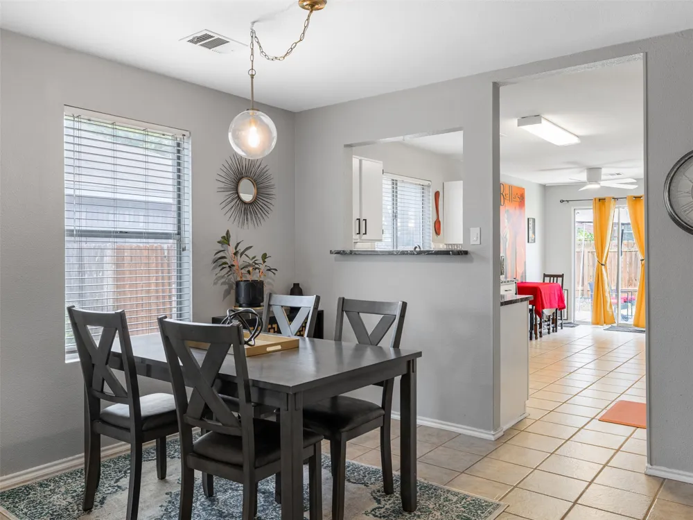 1104 Laurelleaf Drive Pflugerville, TX 78660