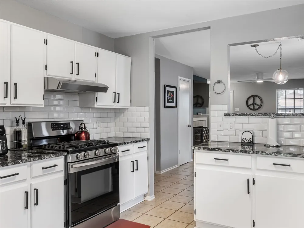 1104 Laurelleaf Drive Pflugerville, TX 78660