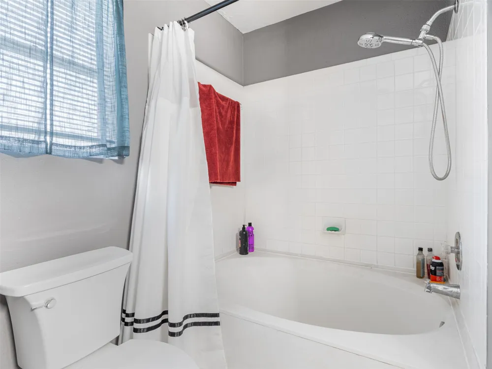 1104 Laurelleaf Drive Pflugerville, TX 78660