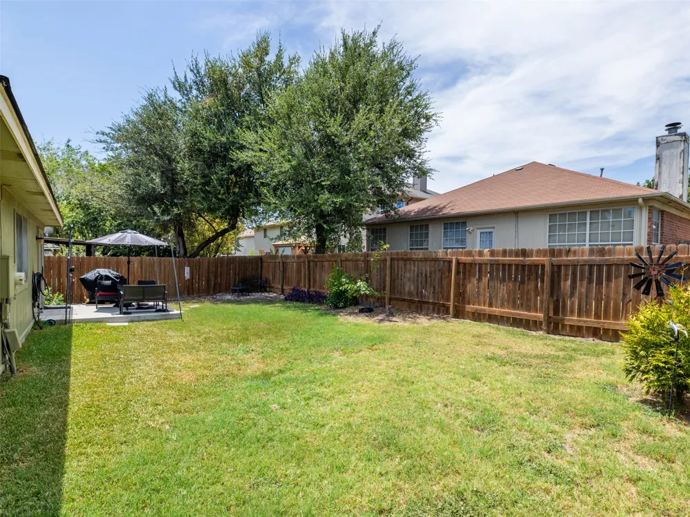 1104 Laurelleaf Drive Pflugerville, TX 78660