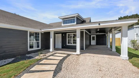 10915 S Highway 183