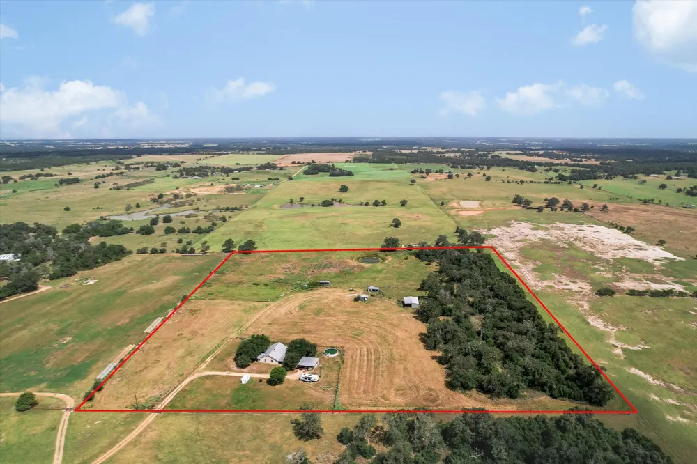 1170 Private Road 3241 Lincoln, TX 78948