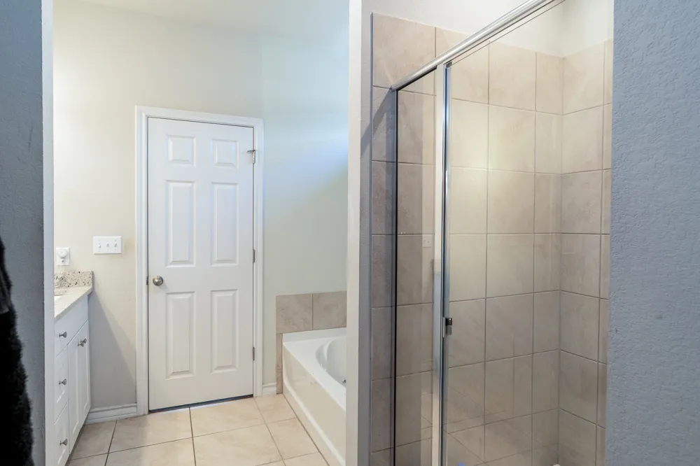 17108 Lathrop Avenue Pflugerville, TX 78660