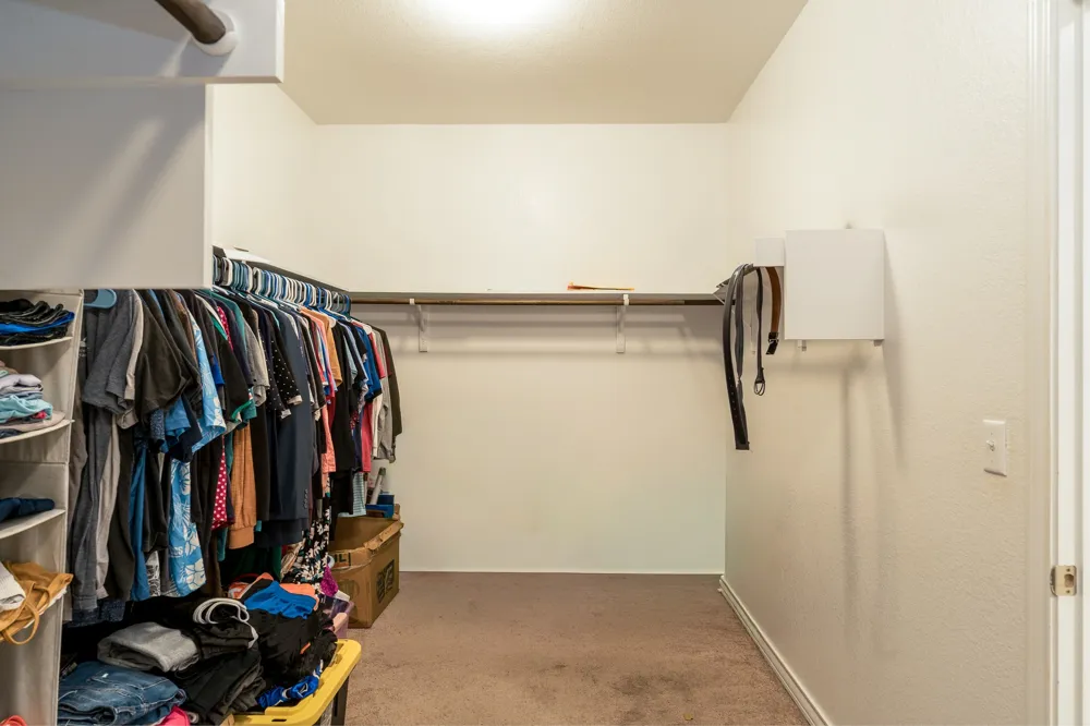 17108 Lathrop Avenue Pflugerville, TX 78660