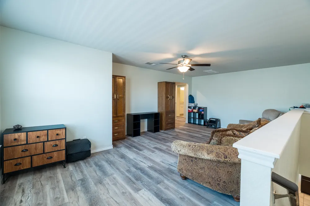 17108 Lathrop Avenue Pflugerville, TX 78660