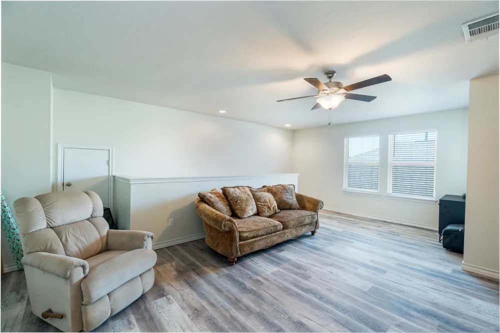 17108 Lathrop Avenue Pflugerville, TX 78660