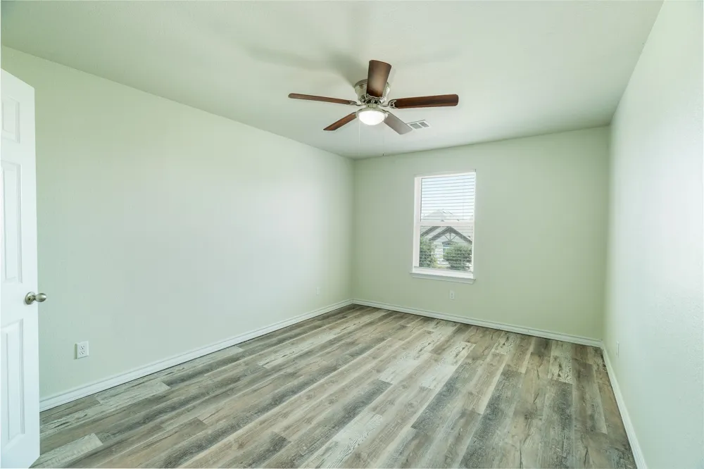17108 Lathrop Avenue Pflugerville, TX 78660